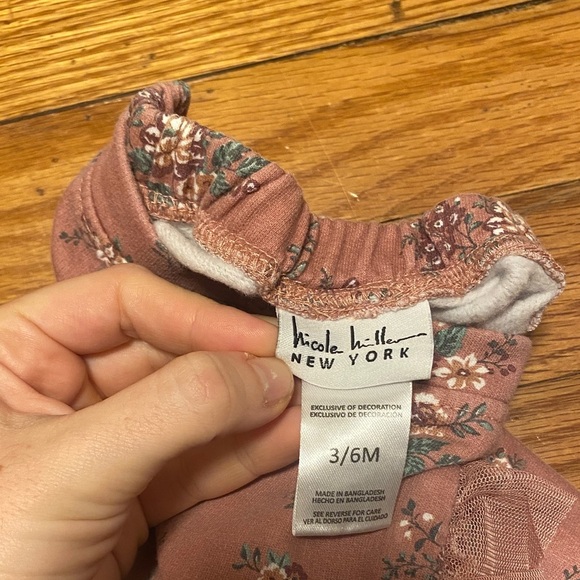 Floral Ruffle Nicole Miller New York 3/6 M Baby Pants - Picture 2 of 8